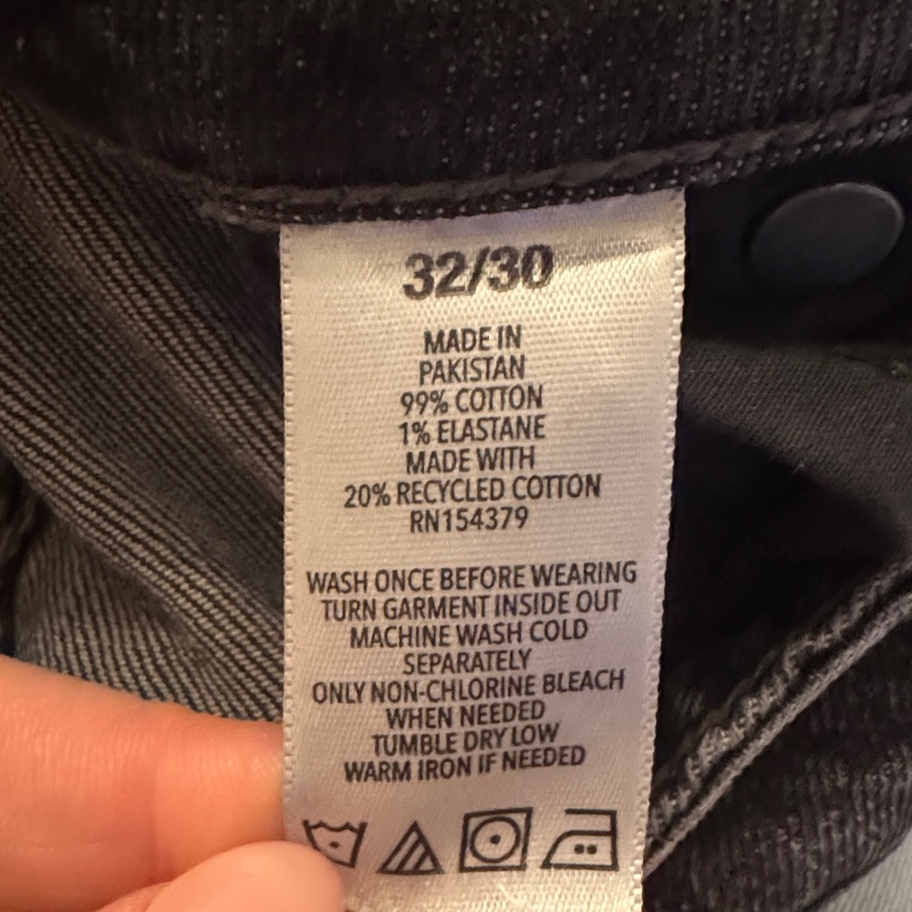 Aeropostale Dark Grey Wash Straight Jeans - Picture 3 of 5